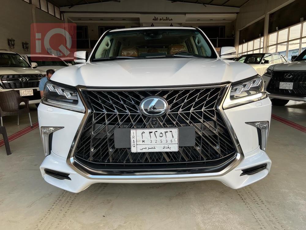 Lexus LX